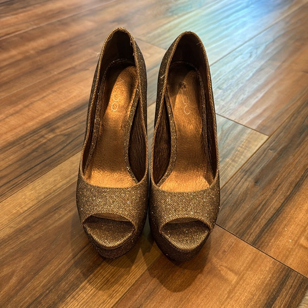 Aldo sprinkled high heels platform